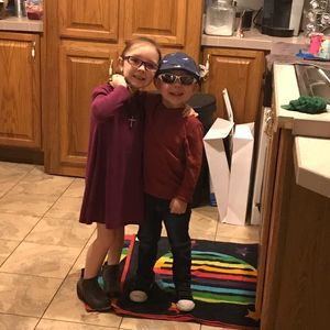 Meet your Posher, Mia